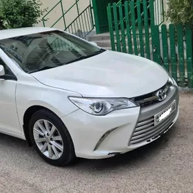 Toyota Camry 2016