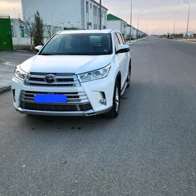 Toyota Highlander 2018