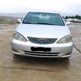 Toyota Camry 2004