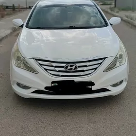 Hyundai Sonata 2011