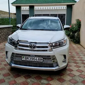 Toyota Highlander 2019