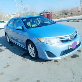 Toyota Camry 2013