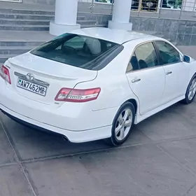 Toyota Camry 2011