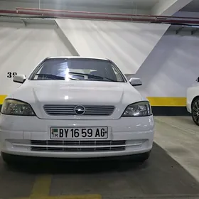 Opel Astra 2004