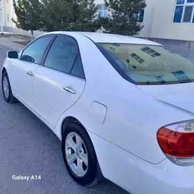 Toyota Camry 2004