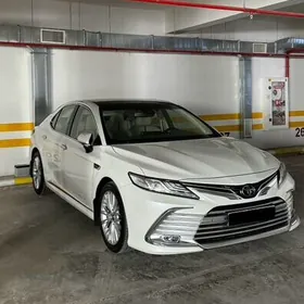 Toyota Camry 2023