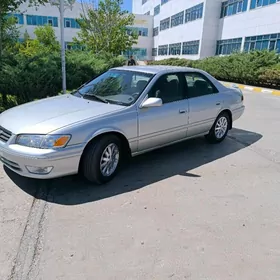 Toyota Camry 2000