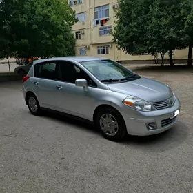 Nissan Versa 2010