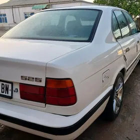 BMW 525 1989