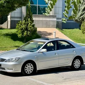 Toyota Camry 2003