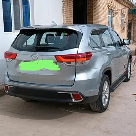 Toyota Highlander 2019