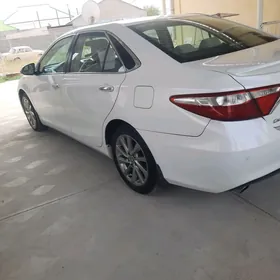 Toyota Camry 2017