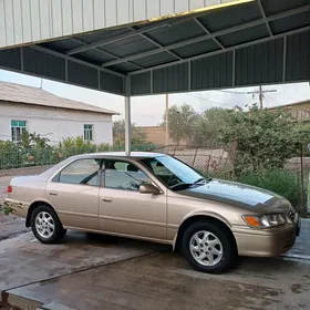 Toyota Camry 2000