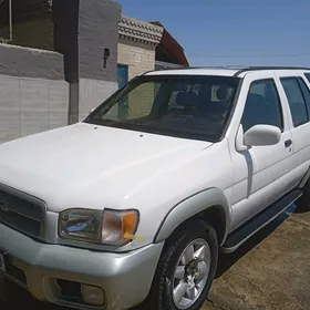 Nissan Pathfinder 1999