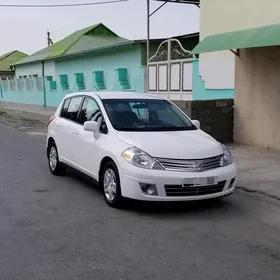 Nissan Versa 2010