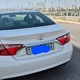 Toyota Camry 2016