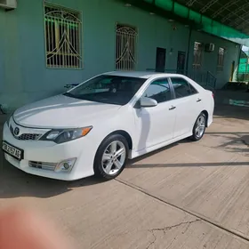 Toyota Camry 2013