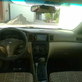 Toyota Corolla 2004