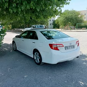 Toyota Camry 2012