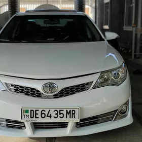 Toyota Camry 2012