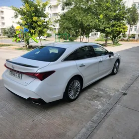 Toyota Avalon 2019