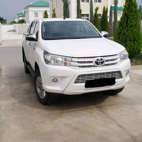 Toyota Hilux 2019