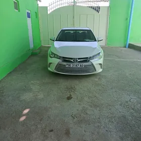 Toyota Camry 2016