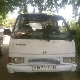 Nissan Urvan 1993