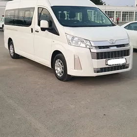 Toyota Hiace 2019