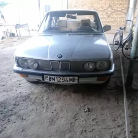 BMW 520 1986