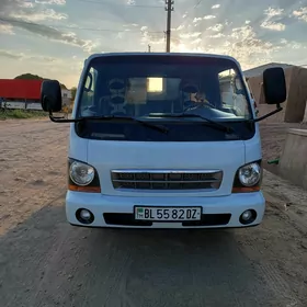 Kia Bongo 2003