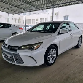 Toyota Camry 2017