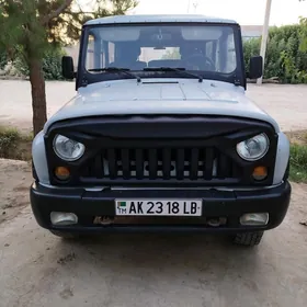 UAZ 469 2005