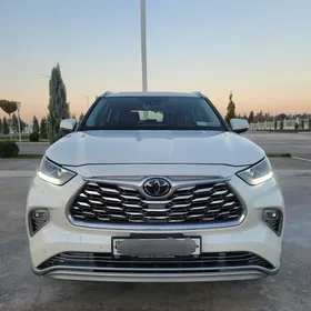 Toyota Highlander 2020