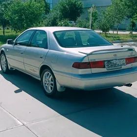 Toyota Camry 2000