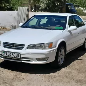 Toyota Camry 1998