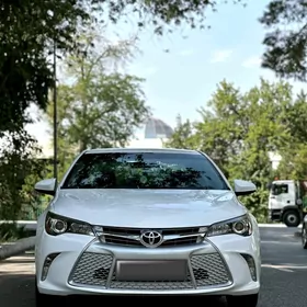 Toyota Camry 2016