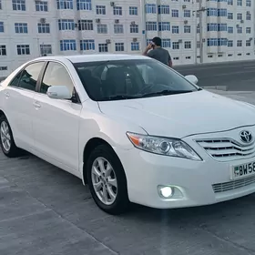 Toyota Camry 2010