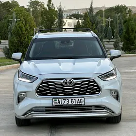 Toyota Highlander 2022