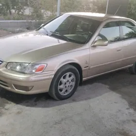 Toyota Camry 2001