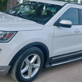 Ford Explorer 2018