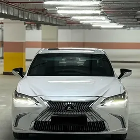 Lexus ES 350 2019