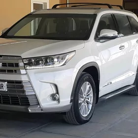 Toyota Highlander 2018