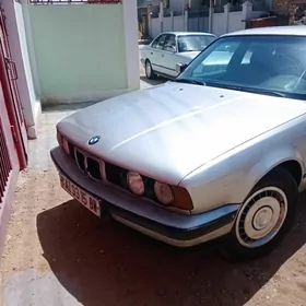 BMW 525 1992