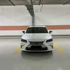 Lexus ES 350 2019