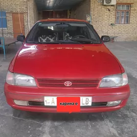 Toyota Carina 1992