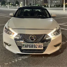 Nissan Maxima 2018