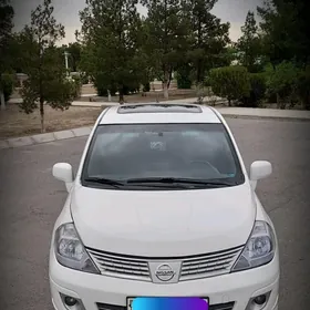 Nissan Versa 2010