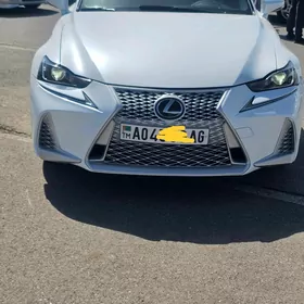 Lexus IS 350 2017