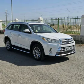 Toyota Highlander 2019